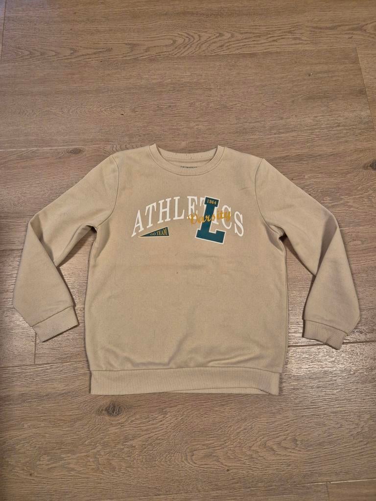 Beige sweater maat 140, Kinderen en Baby's, Kinderkleding | Maat 140, Ophalen of Verzenden, Zo goed als nieuw, Jongen, Trui of Vest