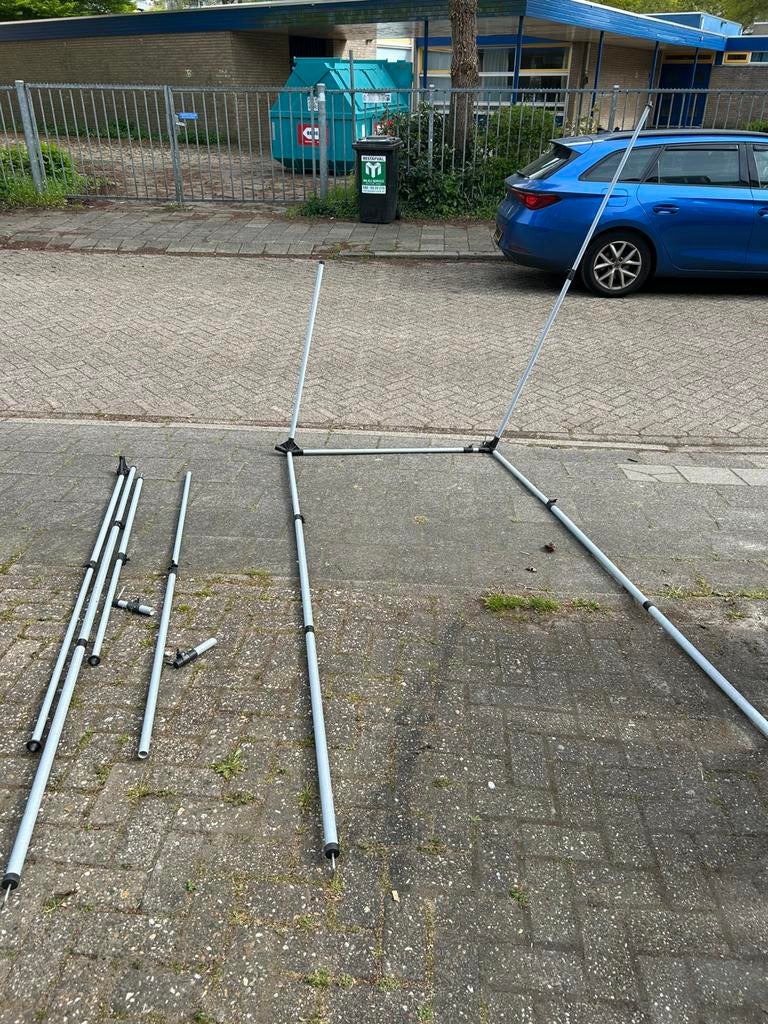 Voortent lichtgewicht frame carbon, Ophalen, Zo goed als nieuw