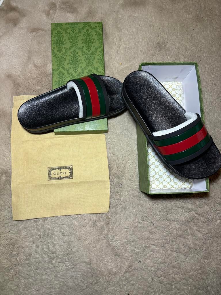 Gucci slippers, Kleding | Heren, Ophalen of Verzenden, Zo goed als nieuw