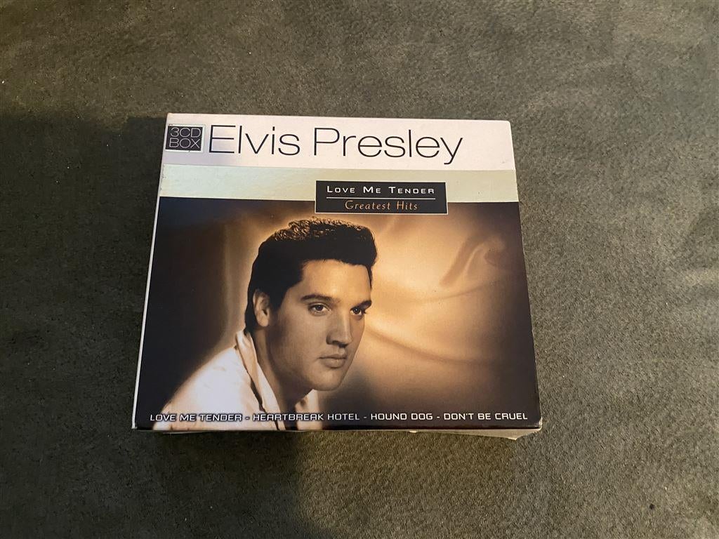 Elvis Presley love me tender greatest hits 3CD Box [687], Cd's en Dvd's, Cd's | Pop, Verzenden, Zo goed als nieuw