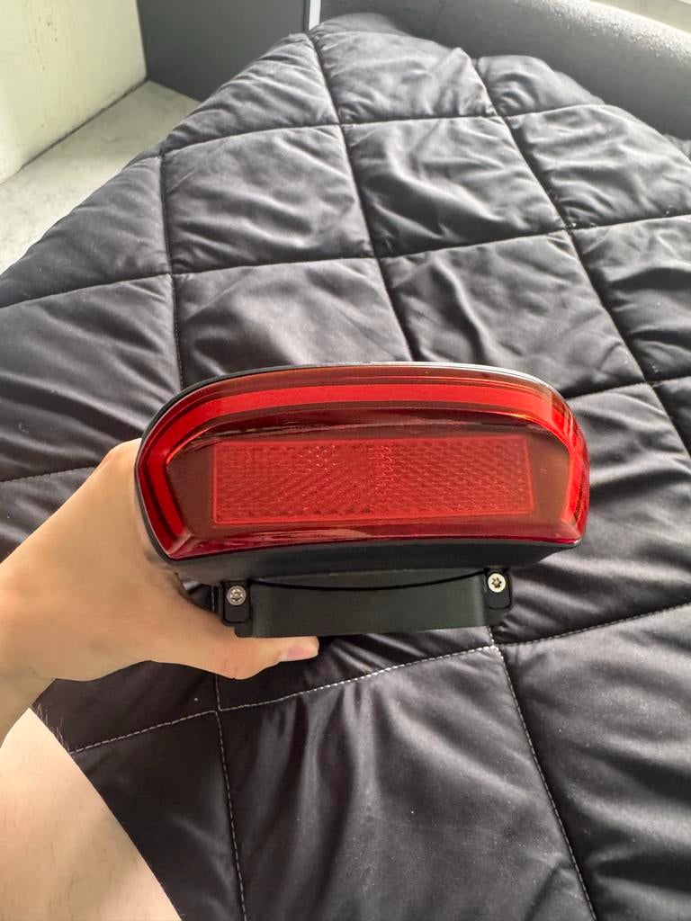 Phylion fietsaccu met achterlicht, Fietsen en Brommers, Fietsaccessoires | Fietsaccu's, Gebruikt, Ophalen of Verzenden