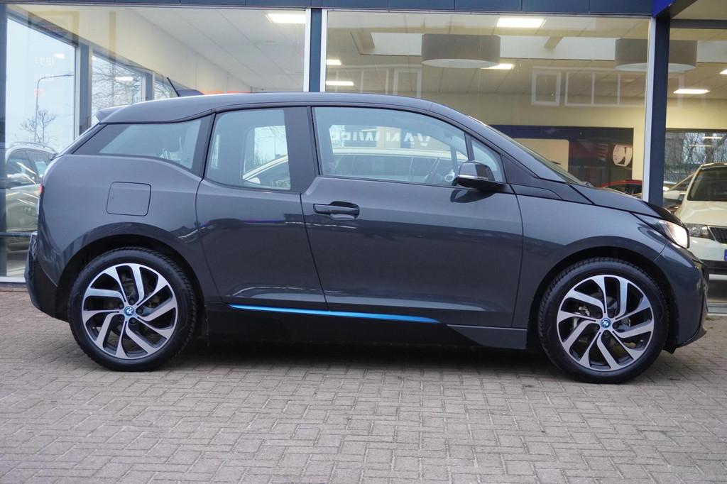 BMW I3 Basis Comfort 22 kWh | Automaat | Hoge instap | Elek., Auto's, BMW, Gebruikt, 43 €/maand, Origineel Nederlands, 170 pk