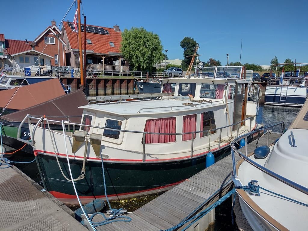 Stalen Kajuitboot 10m - Ruim, Betrouwbaar, Opknapper, Ophalen of Verzenden, Gebruikt, Staal, Diesel