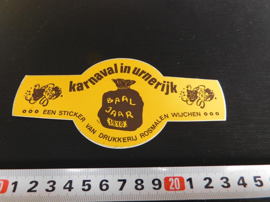 sticker baal jaar 1978 karnaval in urnerijk wijchen 217, Ophalen, Zo goed als nieuw