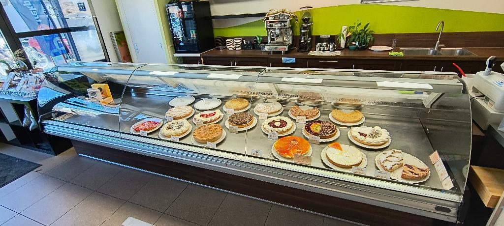 Koelvitrine 375cm, Ophalen, 120 tot 140 cm, 200 liter of meer, 60 cm of meer