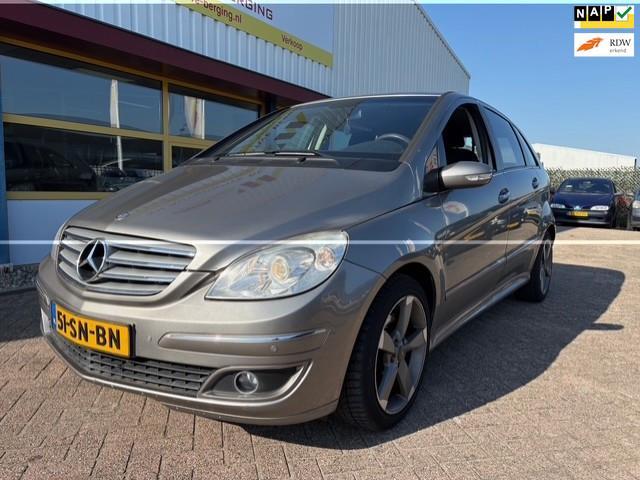 Mercedes-Benz B-klasse 200 AUTOMAAT APK T/M 2-12-2026, Auto's, Mercedes-Benz, Bedrijf, Te koop, B-Klasse, ABS, Airbags, Airconditioning