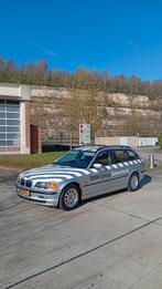 BMW 3-Serie 2.0 I 320 Touring AUT 2000 Grijs, Auto's, Automaat, Achterwielaandrijving, Zwart, 1435 kg