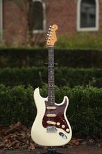 Fender American Professional II Stratocaster- Olympic White, Muziek en Instrumenten, Snaarinstrumenten | Gitaren | Elektrisch