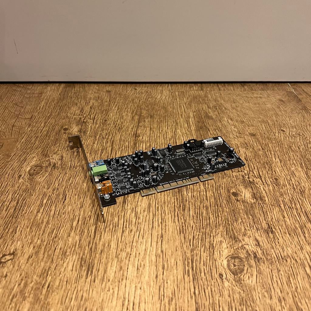 Sound Blaster SB0570 Audigy SE 7.1 Surround PCI Geluidskaart, Computers en Software, Ophalen of Verzenden, Gebruikt, Intern