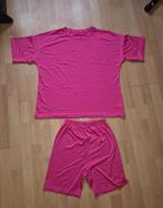 Korte broek met bijpassend shirt maat XS. Okselmaat 60 cm, Nieuw, Ophalen of Verzenden, Korte mouw, Roze