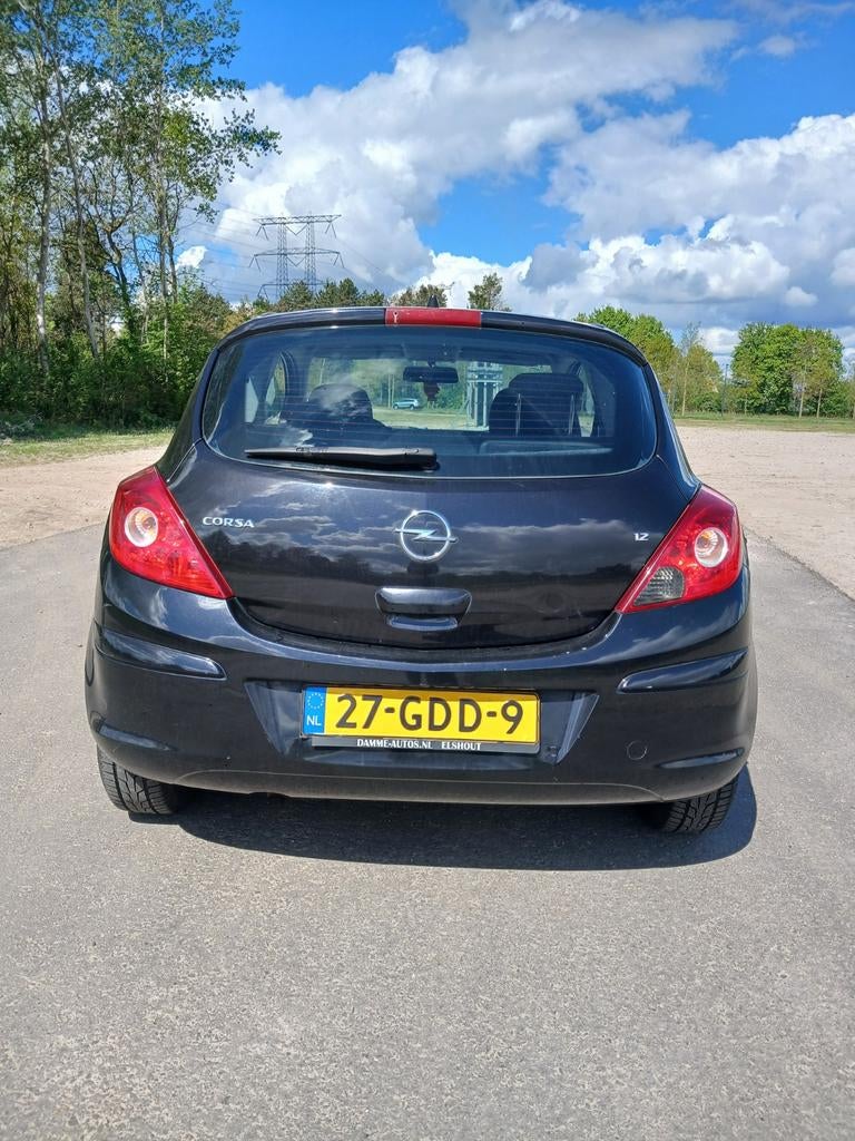Opel corsa D 1.2 zeer zuinig apk 9/26 700 euro!, Ophalen of Verzenden