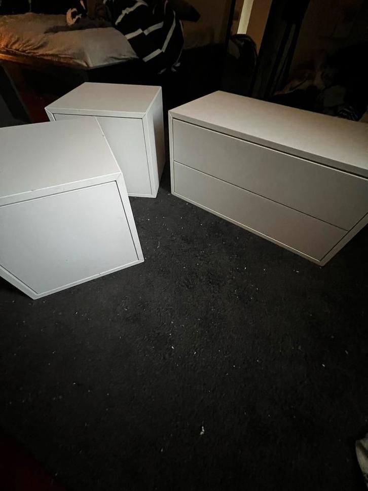 IKEA ladekast + 2 Besta vakkenkastjes, Huis en Inrichting, Kasten | Ladekasten, Gebruikt, Minder dan 100 cm, 50 tot 100 cm, 25 tot 50 cm
