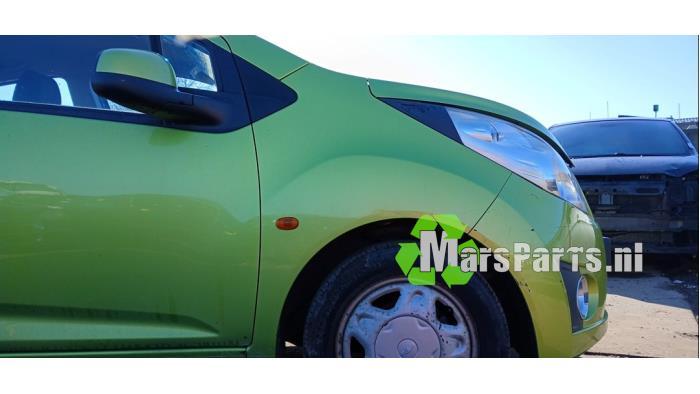 Scherm rechts-voor van een Chevrolet Spark (4AQ), Gebruikt, -, Ophalen of Verzenden, -