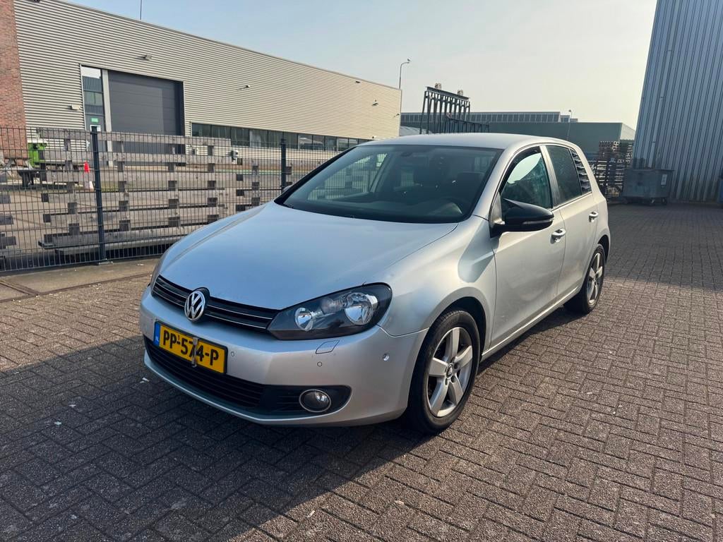 Volkswagen Golf 1.6 TDI DSG-AUTOMAAT EURO 5, Auto's, Euro 5, Gebruikt, 4 cilinders, Golf