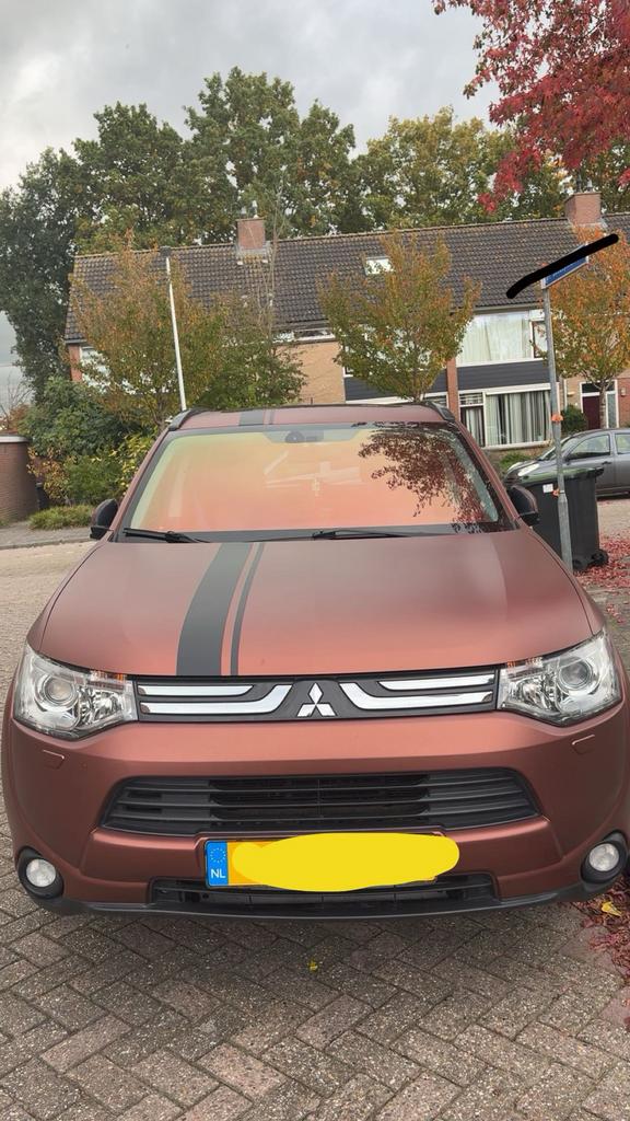 Mitsubishi Outlander 2.0 MPI 4WD CVT 2013 Bruin mat uniek, Auto's, Mitsubishi, Automaat, 1998 cc, Outlander, 4 cilinders