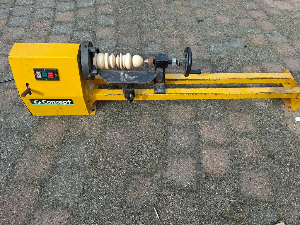 Concept Houtdraaibank met beitels en exta onderdelen, Ophalen, Gebruikt, Houtdraaibank, 500 tot 1000 mm
