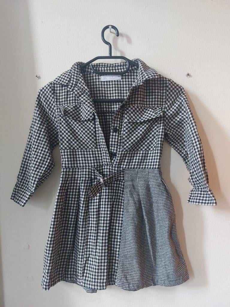 37	Keurig Jurkje Zara - maat 122, Meisje, Ophalen of Verzenden, Zo goed als nieuw, Zara