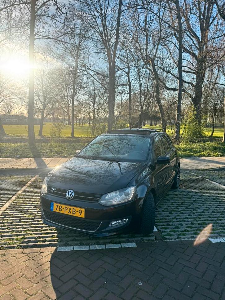 Volkswagen Polo 1.2 TSI 77KW 2011 Zwart|Pano|Carplay|6 bak, Auto's, Volkswagen, Particulier, Polo, ABS, Airconditioning, Android Auto