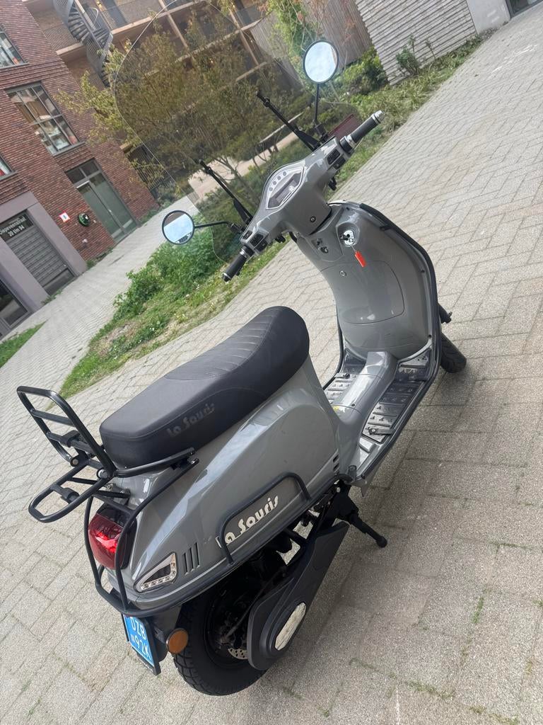 Elektrische scooter La Souris E Sourini, Fietsen en Brommers, Snorfietsen en Snorscooters, Elektrisch, Zo goed als nieuw, Ophalen