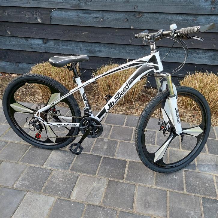 MTB Junior 26 inch, Fietsen en Brommers, Fietsen | Mountainbikes en ATB, Nieuw, Overige merken, 49 tot 53 cm, Fully, Ophalen