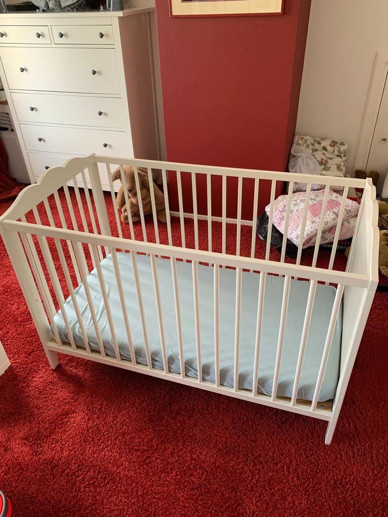 Ledikant compleet met matras hoeslaken en molton, Ophalen of Verzenden, Zo goed als nieuw, Ledikant