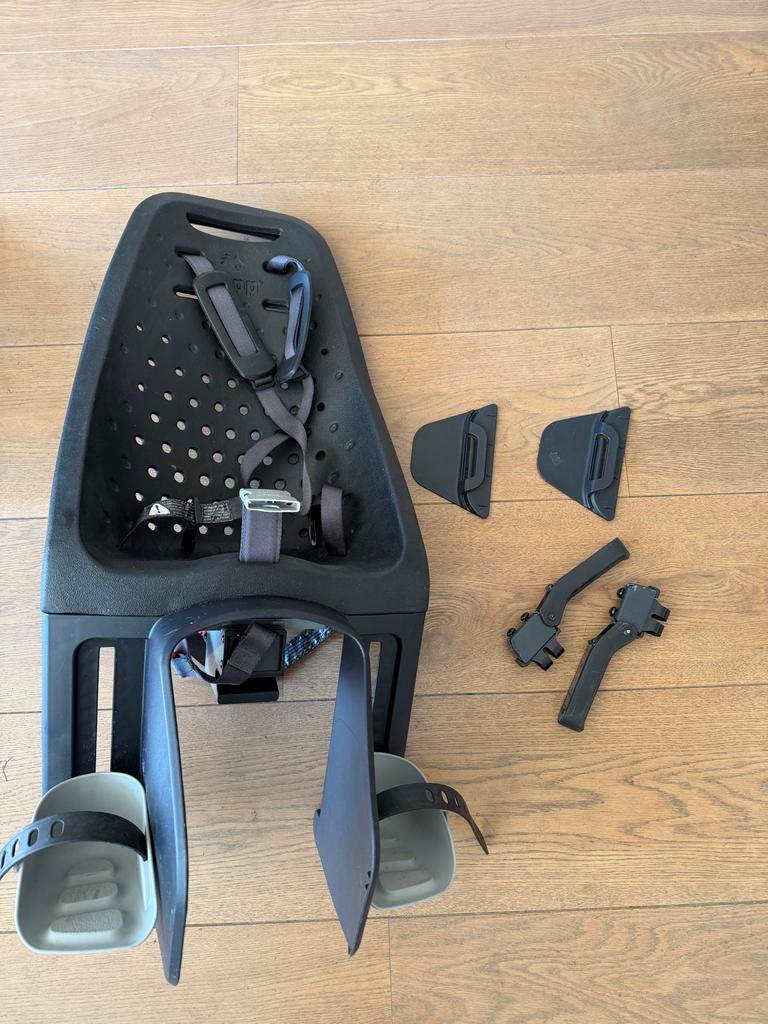 Yepp Mini fietsstoeltje voor achterop - Zwart, Fietsen en Brommers, Fietsaccessoires | Fietsstoeltjes, Gebruikt, Voorzitje, 0 t/m 13 kg