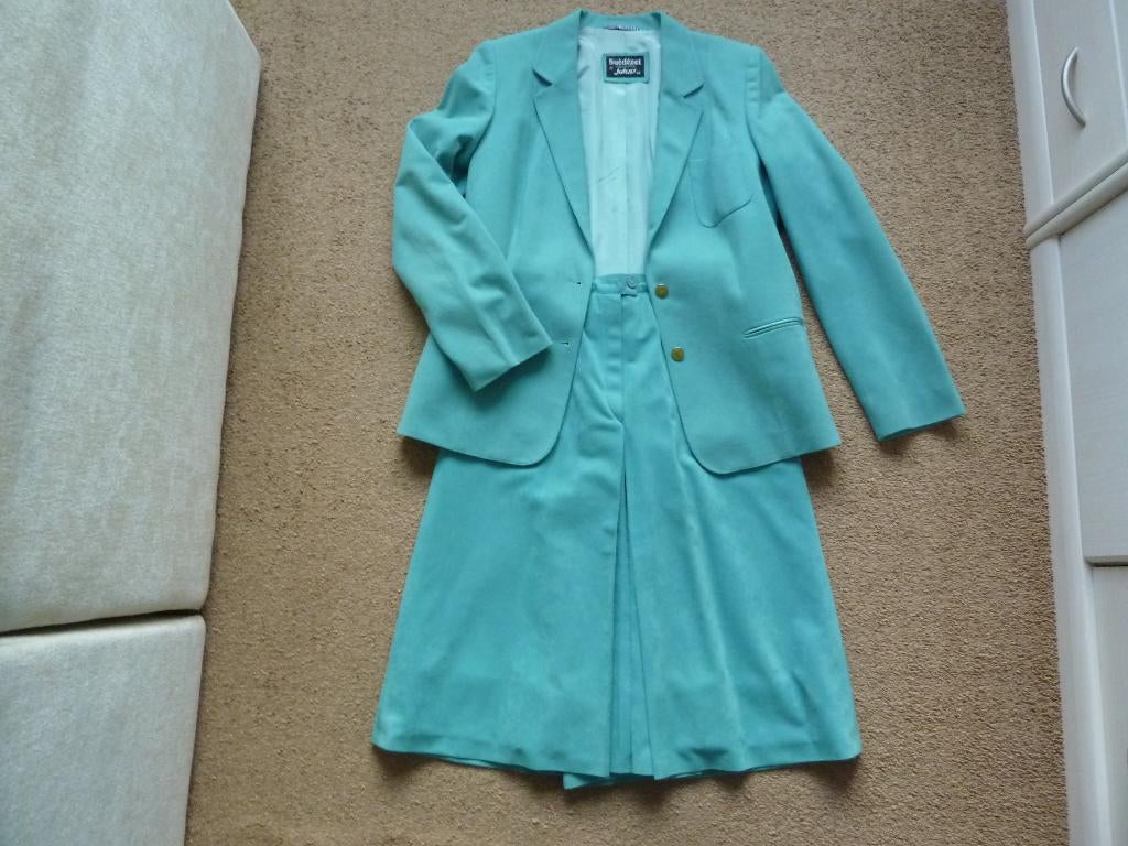mintgroen Suedezet blazer set maat 36 nieuw, Kostuum of Pak, Nieuw, Ophalen of Verzenden, Maat 36 (S)