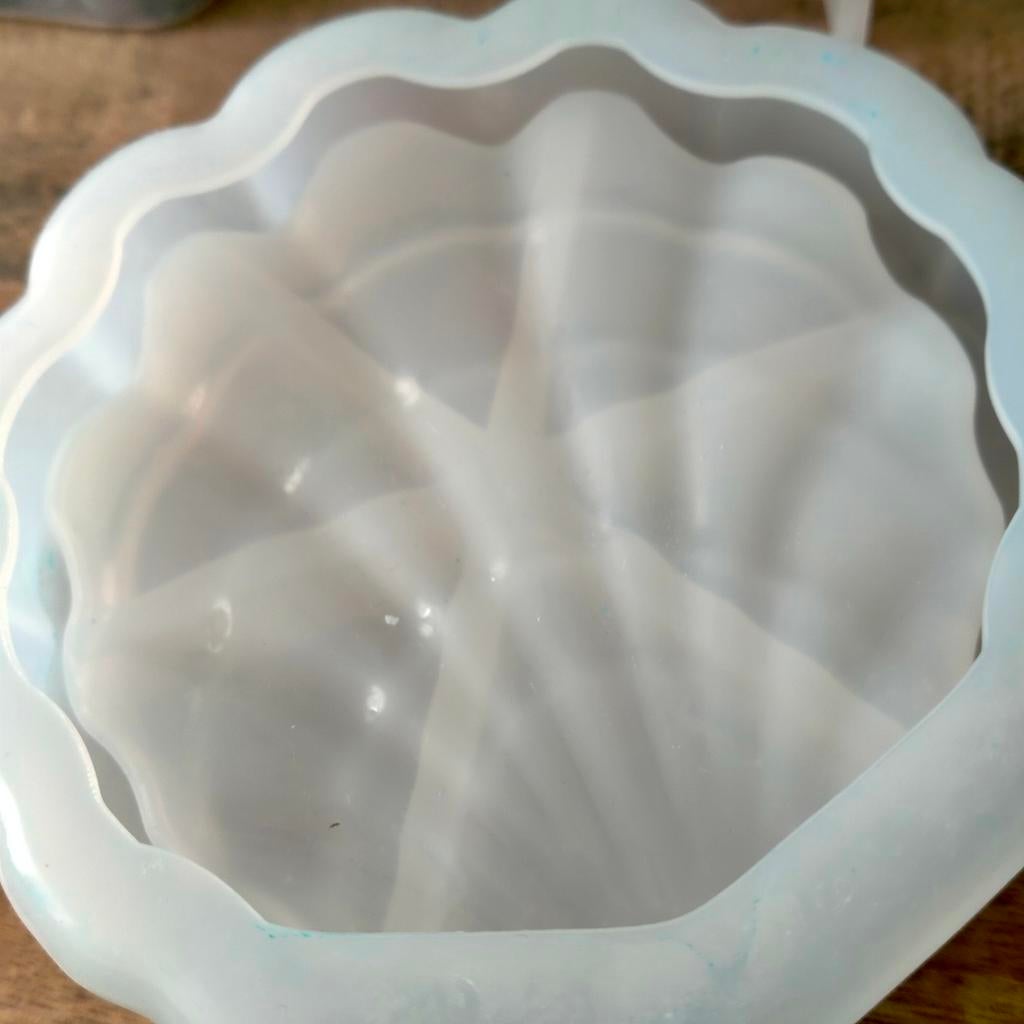 Mal voor juwelen bakje (schelp) + mica poeder voor epoxy, Ophalen, Zo goed als nieuw