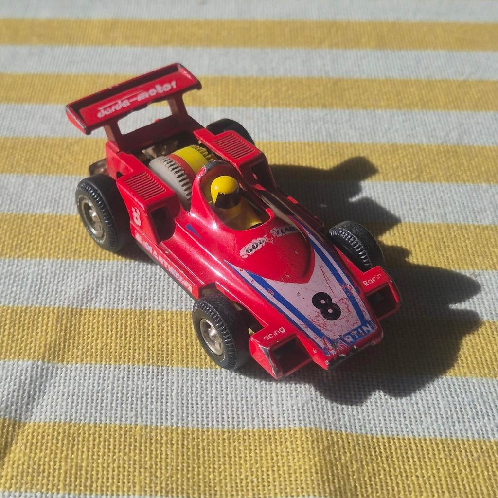 Darda, Verzenden, Auto