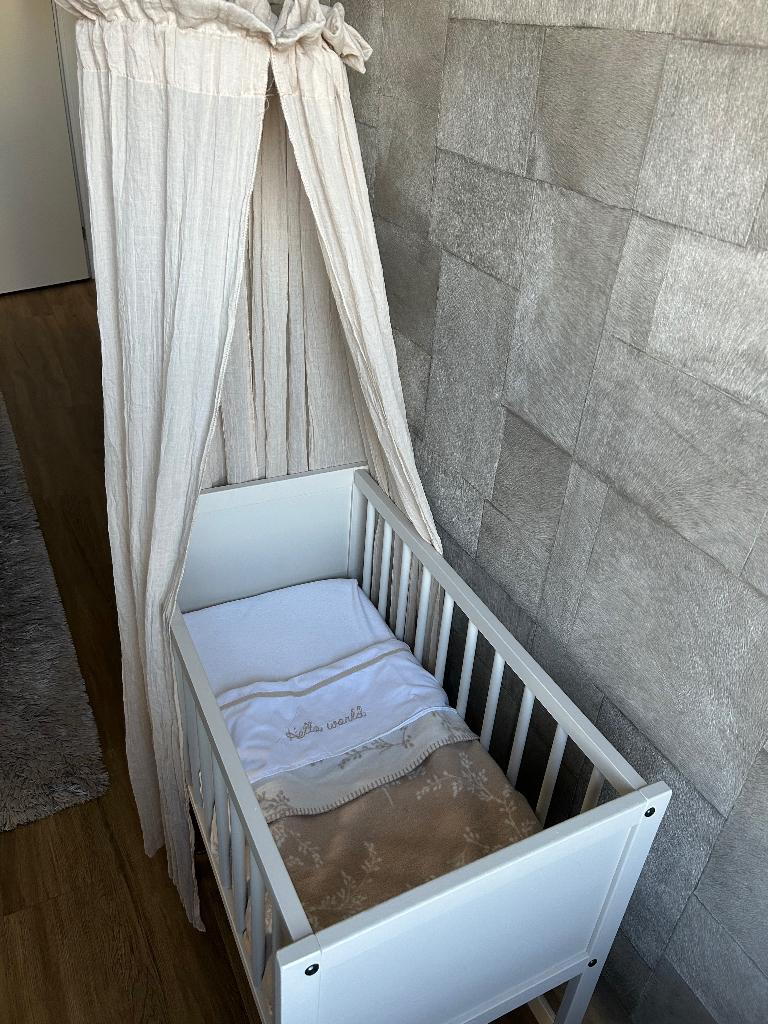 Compleet wiegje met hemeltje, Ophalen of Verzenden, Zo goed als nieuw, Wieg