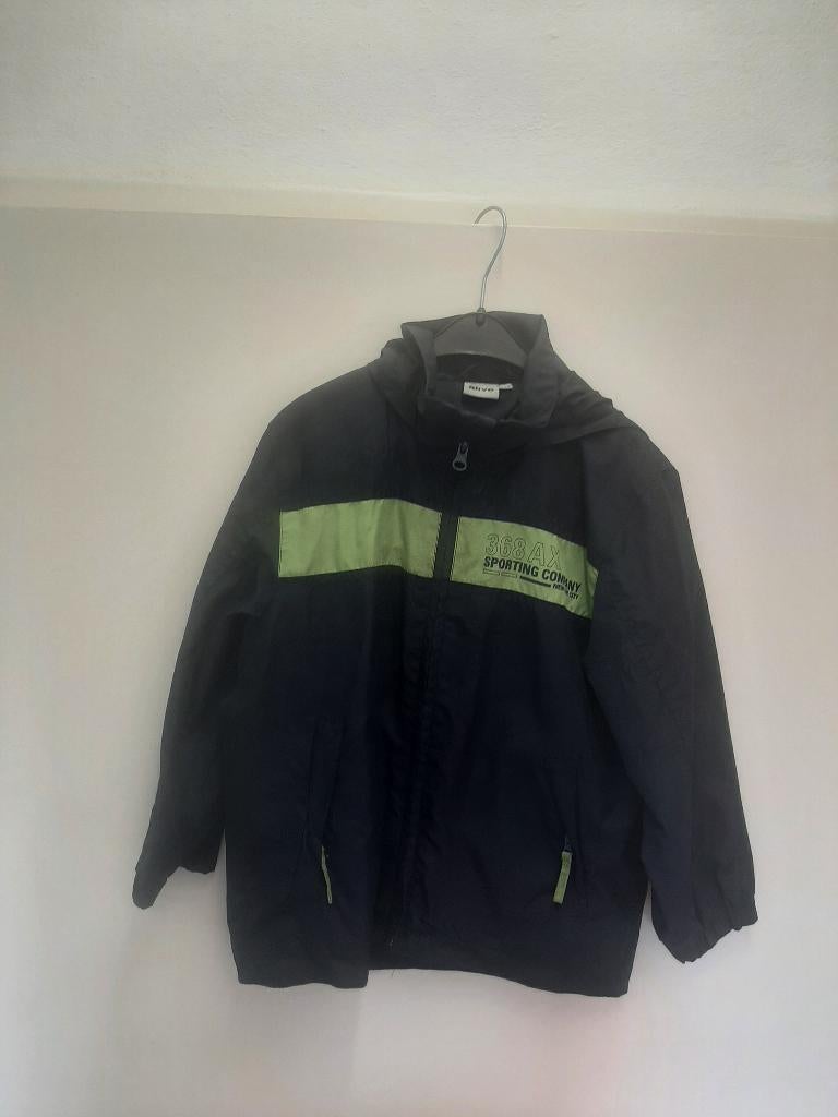 Regenjas Alive maat 116, Kinderen en Baby's, Kinderkleding | Maat 116, Ophalen, Zo goed als nieuw, Jongen of Meisje, Jas