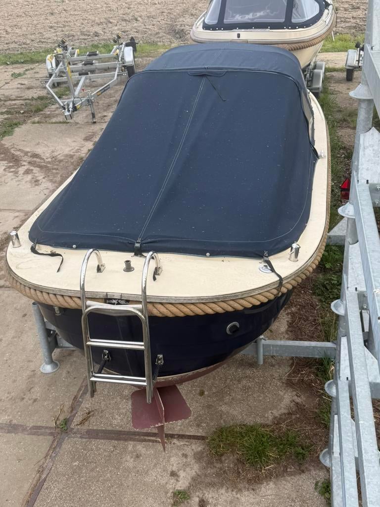 Wato 620 met inboard motor en ligplaats, Watersport en Boten, Sloepen, Ophalen, 10 tot 30 pk, Gebruikt, Binnenboordmotor