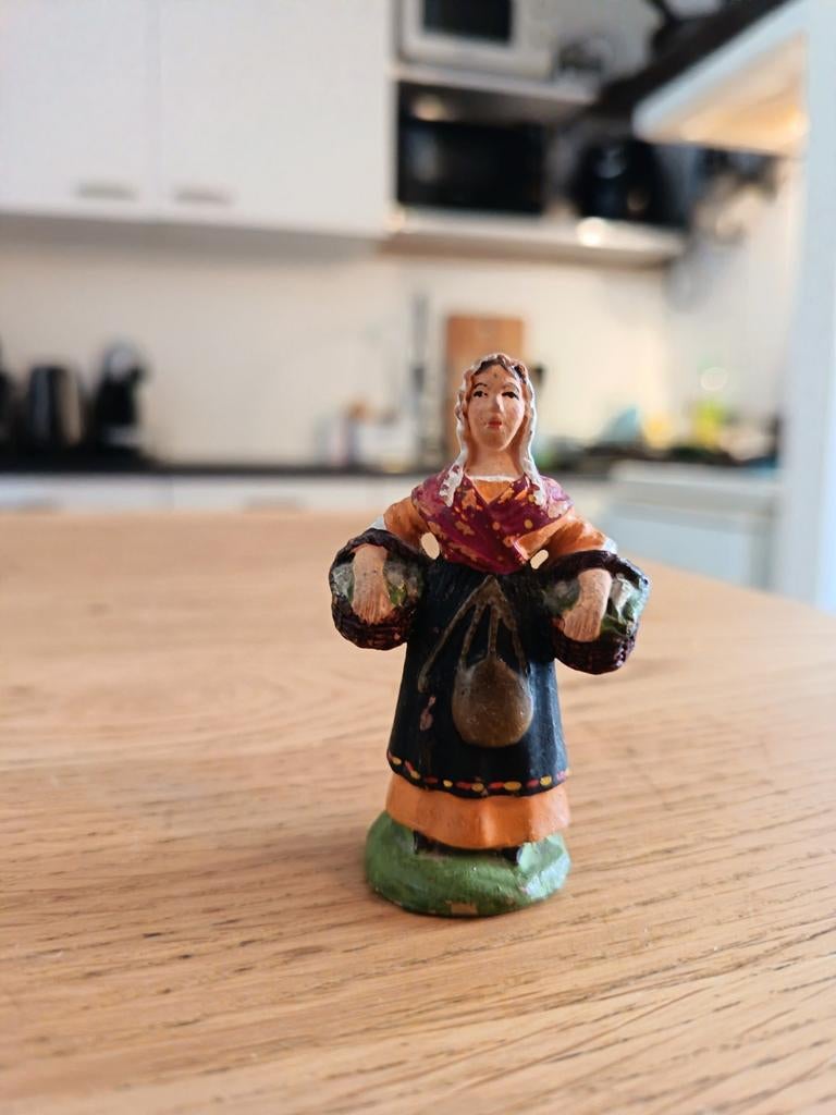 Vintage Carbonel Santon Beeldje Vrouw met Manden, Verzamelen, Beelden en Beeldjes, Ophalen of Verzenden