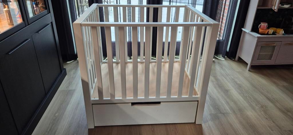 Babybox Mees wit met lade, Kinderen en Baby's, Boxen, Ophalen, Zo goed als nieuw, Rechthoekig, Lade