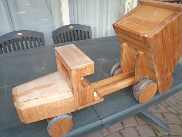 Vrachtauto (houten/ Kieper), Kinderen en Baby's, Speelgoed | Houten speelgoed, Ophalen, Gebruikt