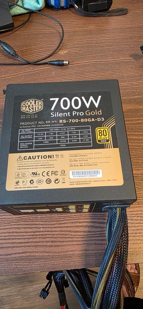 Cooler Master 700W Silent Pro Gold Voeding, Computers en Software, Interne voedingen, Gebruikt, Ophalen of Verzenden