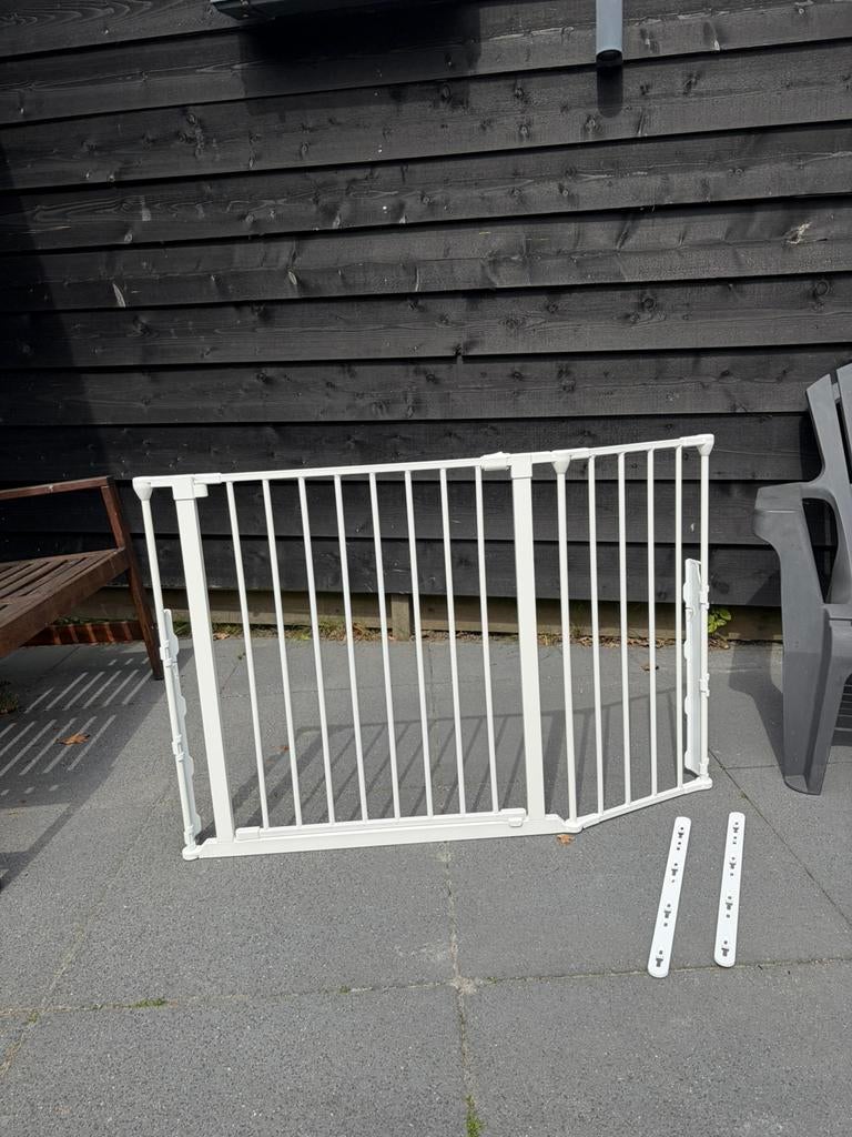 2 x BabyDan traphekje - Schroeven - verschillende afmetingen, Kinderen en Baby's, Traphekjes, Ophalen, Zo goed als nieuw, Klemhekje