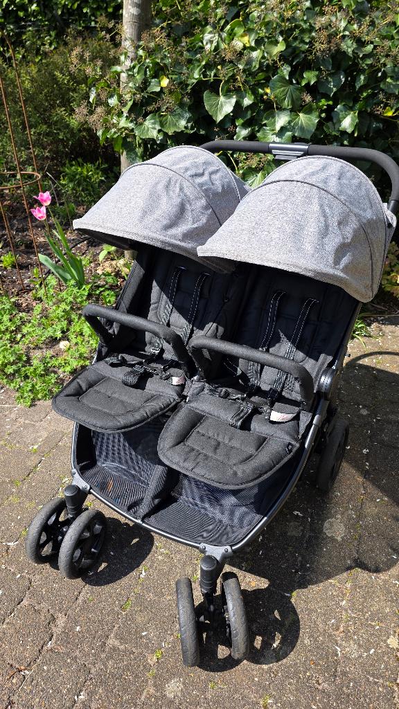 KEKK Duowagen - Handige en compacte tweeling-kinderwagen, Duowagen, Zo goed als nieuw, Ophalen, Kinderwagen
