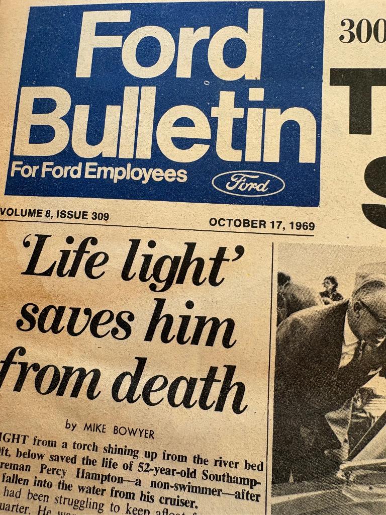 Krant Ford Bulletin okt. 1969, Ophalen of Verzenden, Zo goed als nieuw, Krant