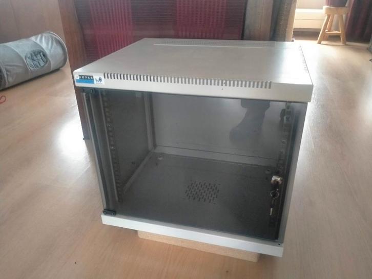 Server of patchkast, Computers en Software, Serverkasten, Zo goed als nieuw, Glas, Plaatstaal, Ophalen