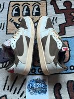 Travis Scott x Air Jordan 1 Low OG "REVERSE MOCHA", Kleding | Heren, Schoenen, Ophalen of Verzenden, Nieuw, Overige kleuren, Sneakers of Gympen