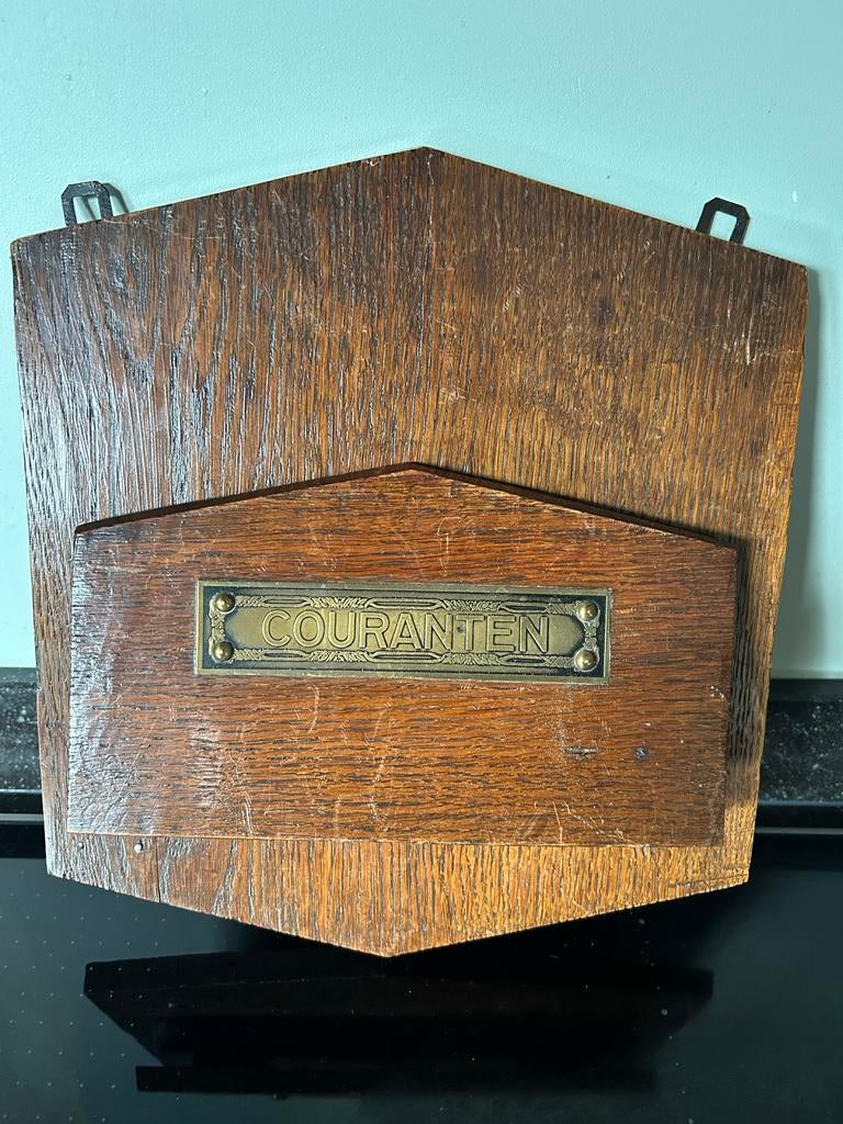 Antieke houten krantenbak met 'Couranten' opschrift, Ophalen, Gebruikt