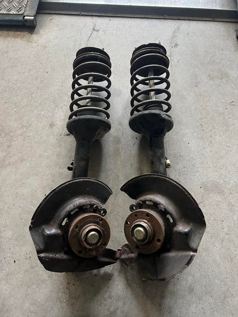 BMW E30 veerpoten 51mm, Auto-onderdelen, Ophanging en Onderstel, Ophalen, Gebruikt, BMW