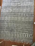 Katoenen vloerkleed grijs/blauw motief, off-white ondergrond, 150 tot 200 cm, 200 cm of meer, Ophalen of Verzenden, Zo goed als nieuw