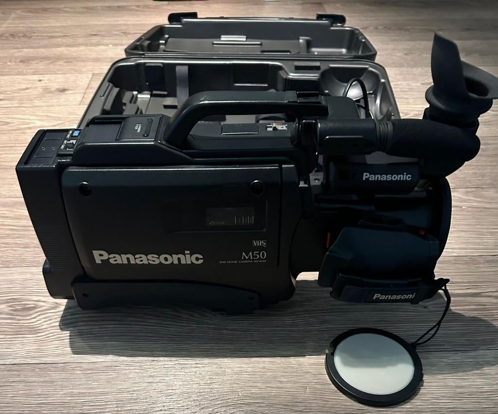 Professionele Panasonic VHS Filmcamera NV-M50,, Ophalen, VHS of SVHS, (Video)band