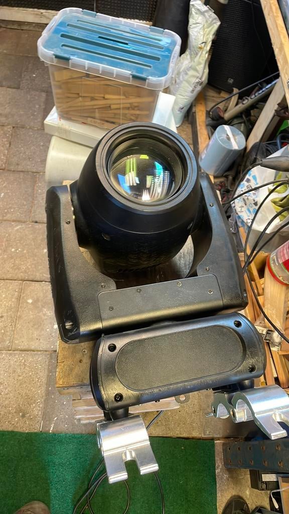 Moving head moet weg, Ophalen, Gebruikt, Licht