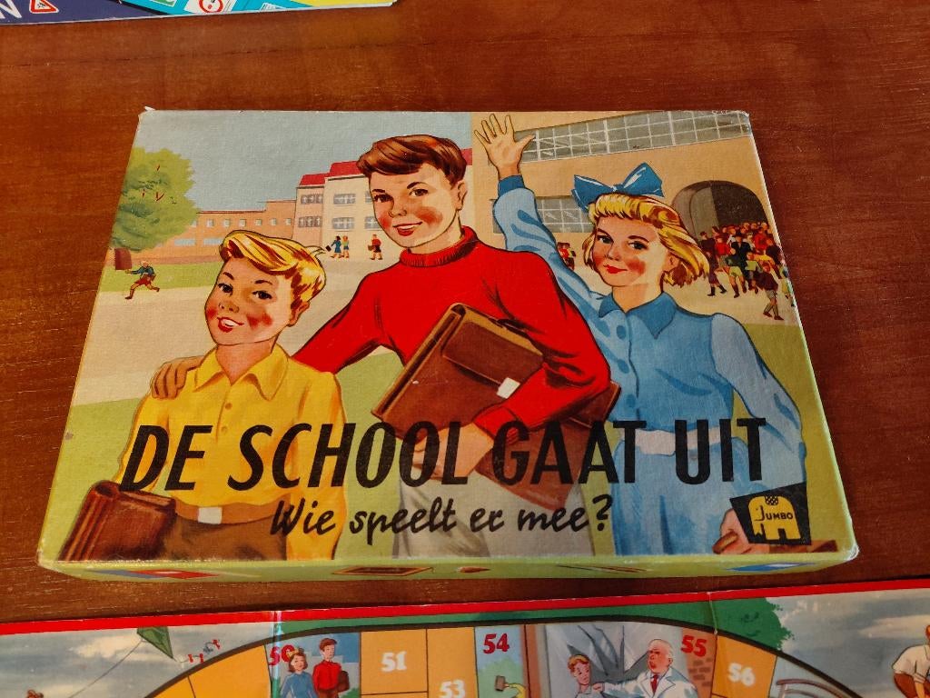 De school gaat uit. Oud bordspel jaren 50, Hobby en Vrije tijd, Gezelschapsspellen | Bordspellen, Ophalen of Verzenden, Gebruikt