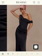 Meshki Dalia off-shoulder satijnen maxi jurk - XXS, Kleding | Dames, Zwart, Nieuw, Ophalen of Verzenden, Maat 34 (XS) of kleiner