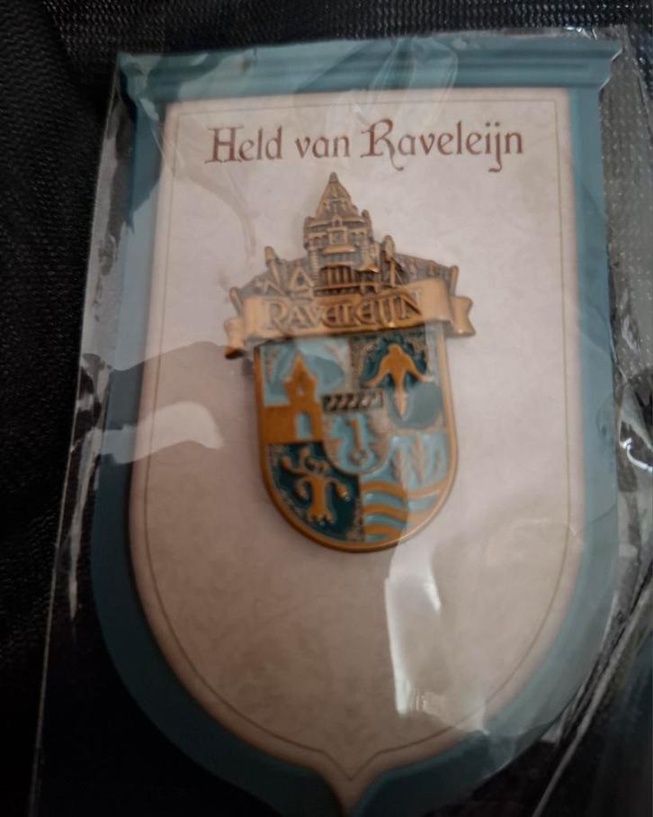 Efteling Raveleijn pin - Held van Raveleijn (nieuw), Verzamelen, Efteling, Verzenden