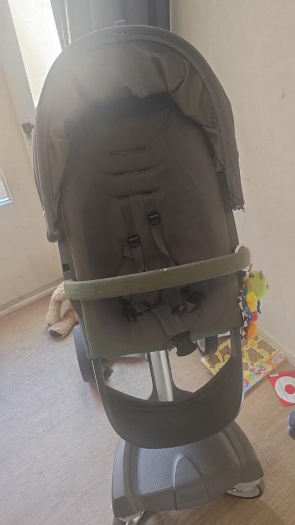 Donkergroene Stokke kinderwagen - Compleet, Kinderen en Baby's, Kinderwagens en Combinaties, Gebruikt, Met reiswieg, Ophalen, Kinderwagen